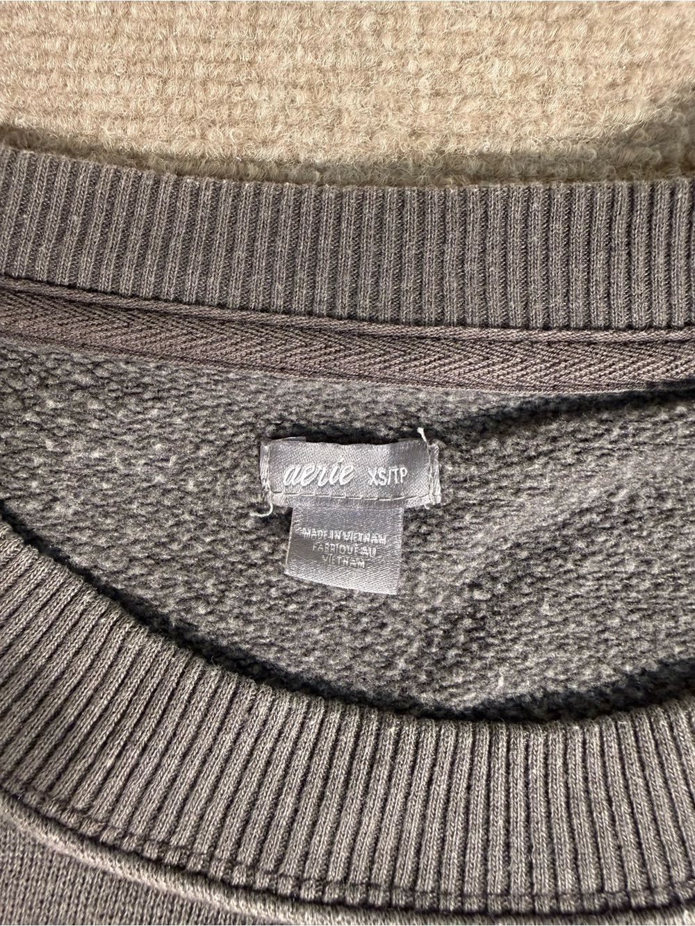 Aerie Women’s Charcoal Gray Cozy Split Hem Oversized Crewneck Sweatshirt - XS - Picture 3 of 5